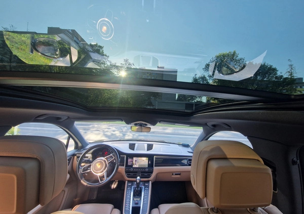 Porsche Macan cena 219899 przebieg: 56720, rok produkcji 2019 z Kraków małe 407